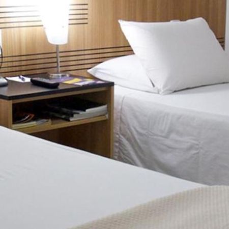 טולדו Rosa'S Hotel מראה חיצוני תמונה
