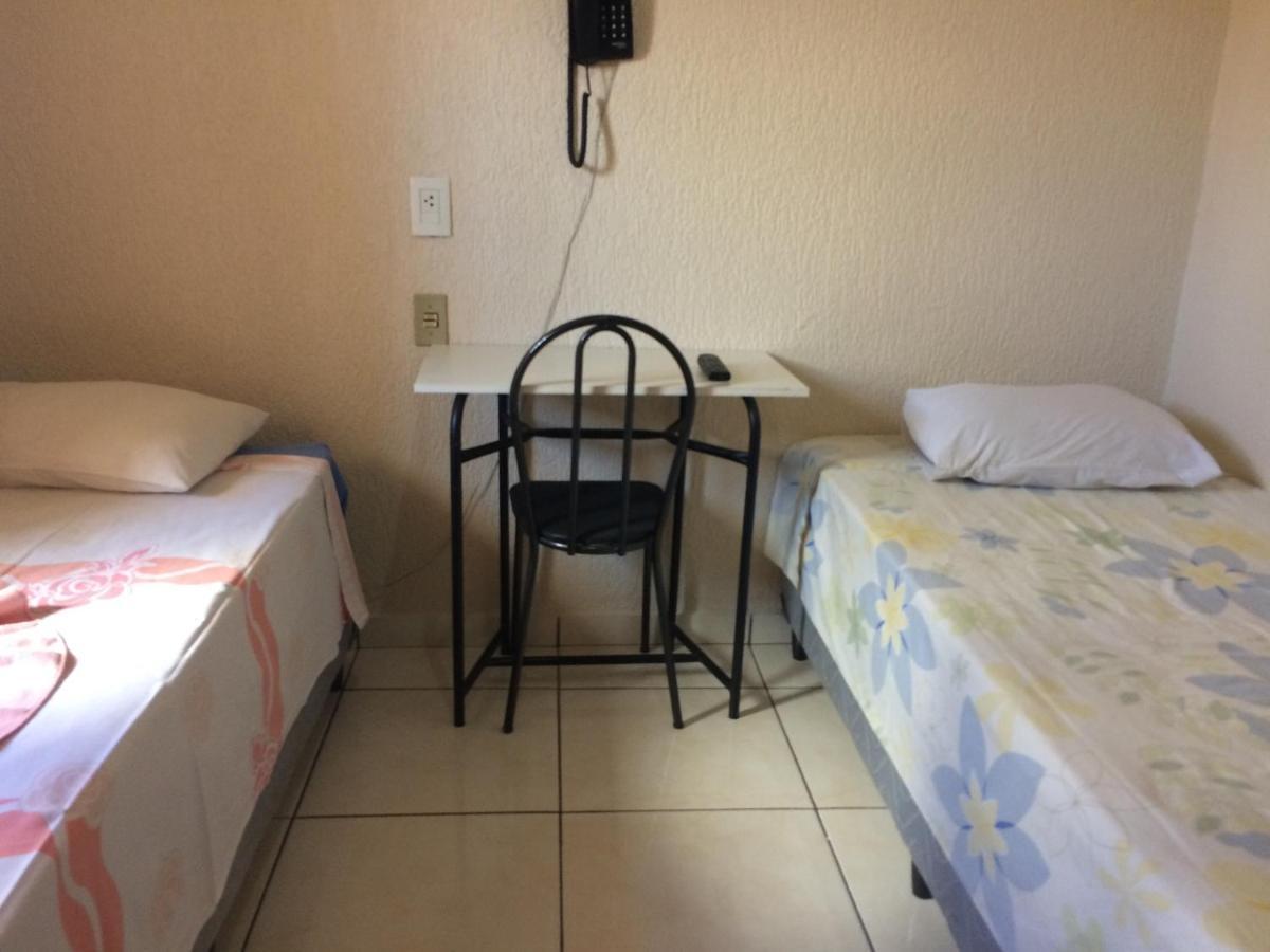 טולדו Rosa'S Hotel מראה חיצוני תמונה
