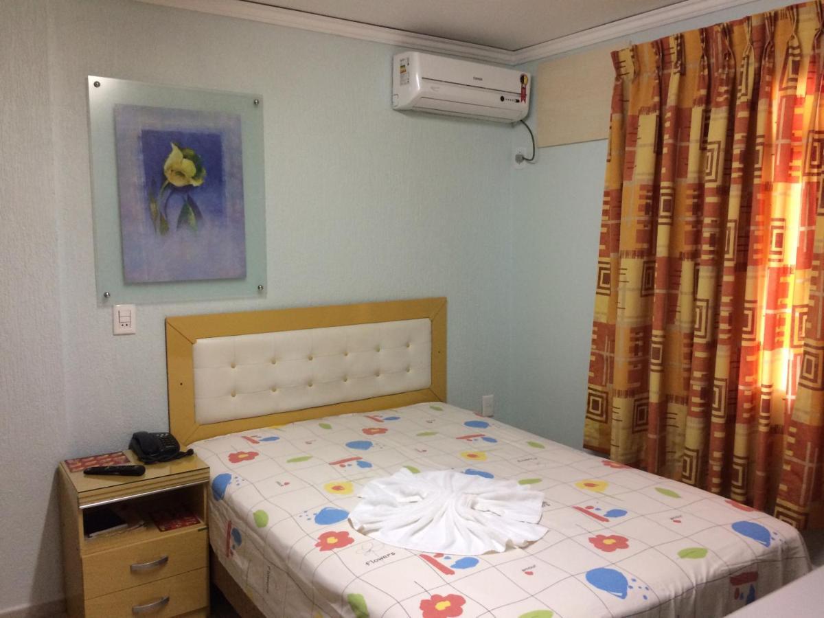 טולדו Rosa'S Hotel מראה חיצוני תמונה
