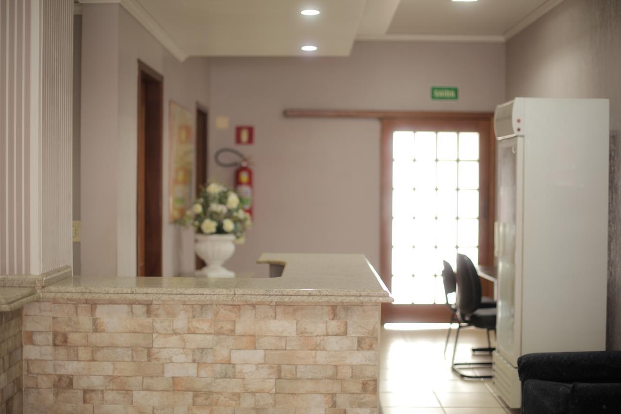 טולדו Rosa'S Hotel מראה חיצוני תמונה