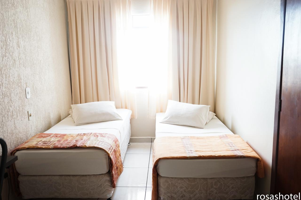 טולדו Rosa'S Hotel מראה חיצוני תמונה